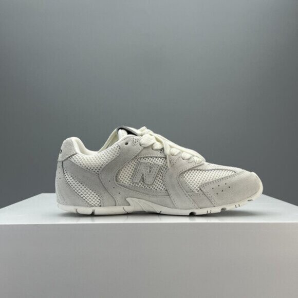 👟Authentic NWB Miu Miu x New Balance 530 SL sneakers - Picture 5 of 9